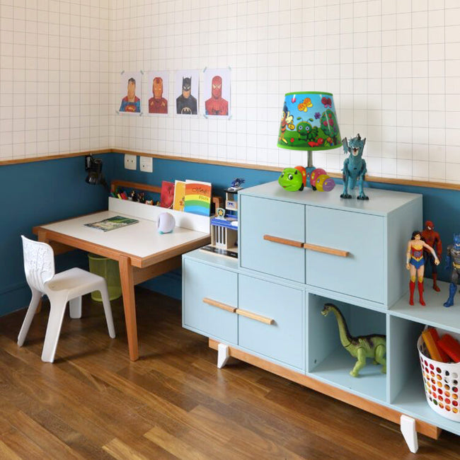 Lámpara sobremesa infantil oruga