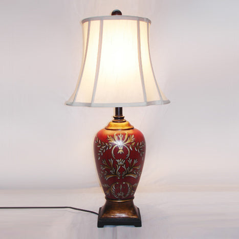 Lámpara de sobremesa clásica roja